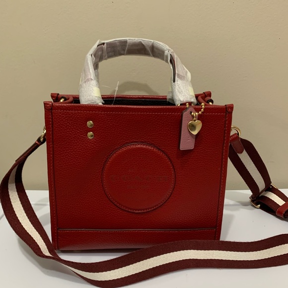 ❌❌SOLD❌❌Coach Dempsey Tote 22 - Picture 4 of 5